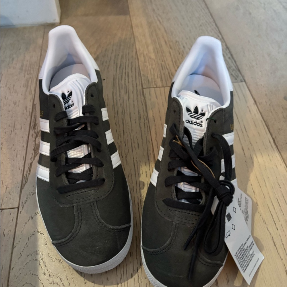 NWT Adidas Grey and White Gazelles